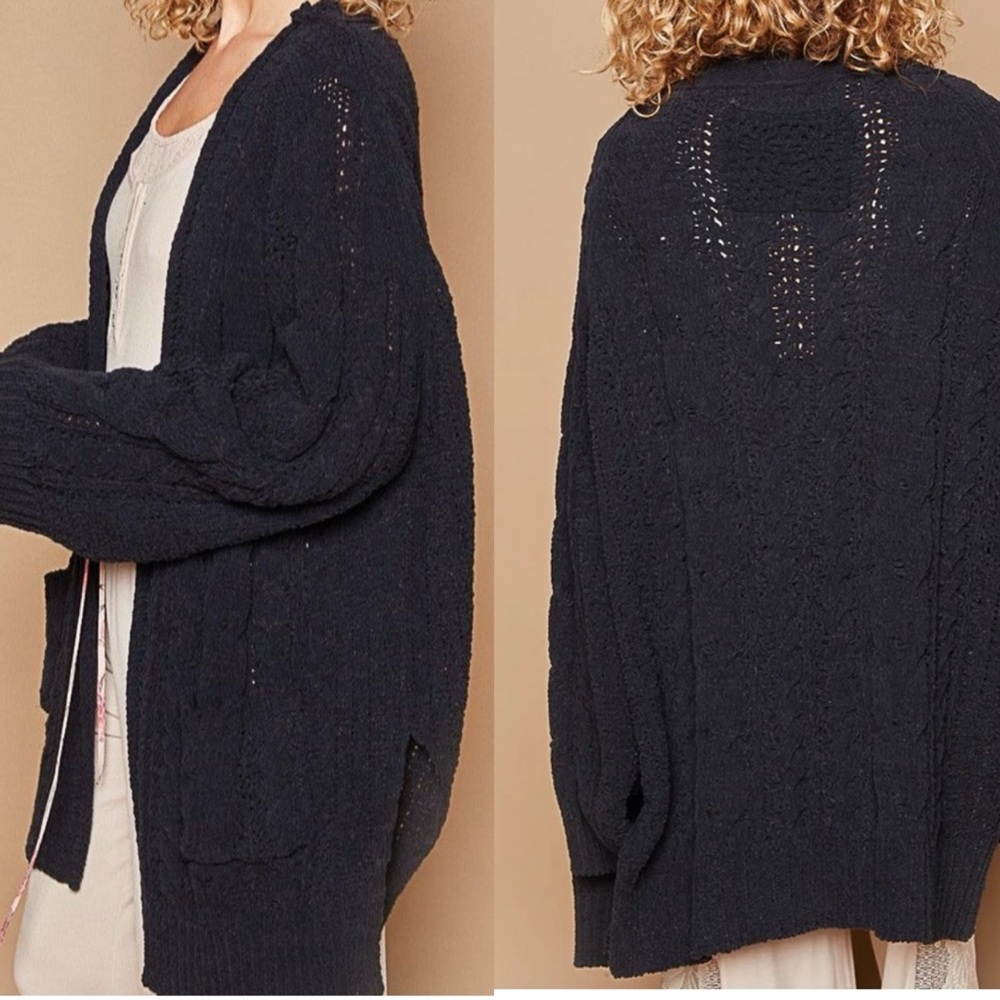 234. NWOT POL Navy Blue Chenille Knit Oversized Long Sleeved Cardigan Sweater